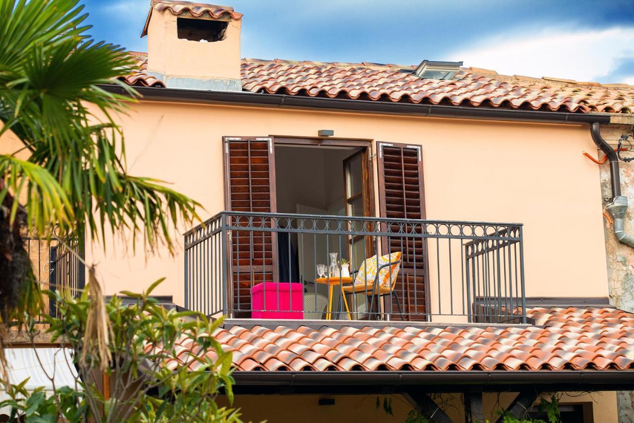 Holiday Home Kuca Na Moru Kornić 外观 照片
