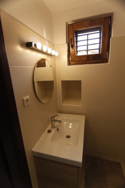 Holiday Home Kuca Na Moru Kornić 外观 照片